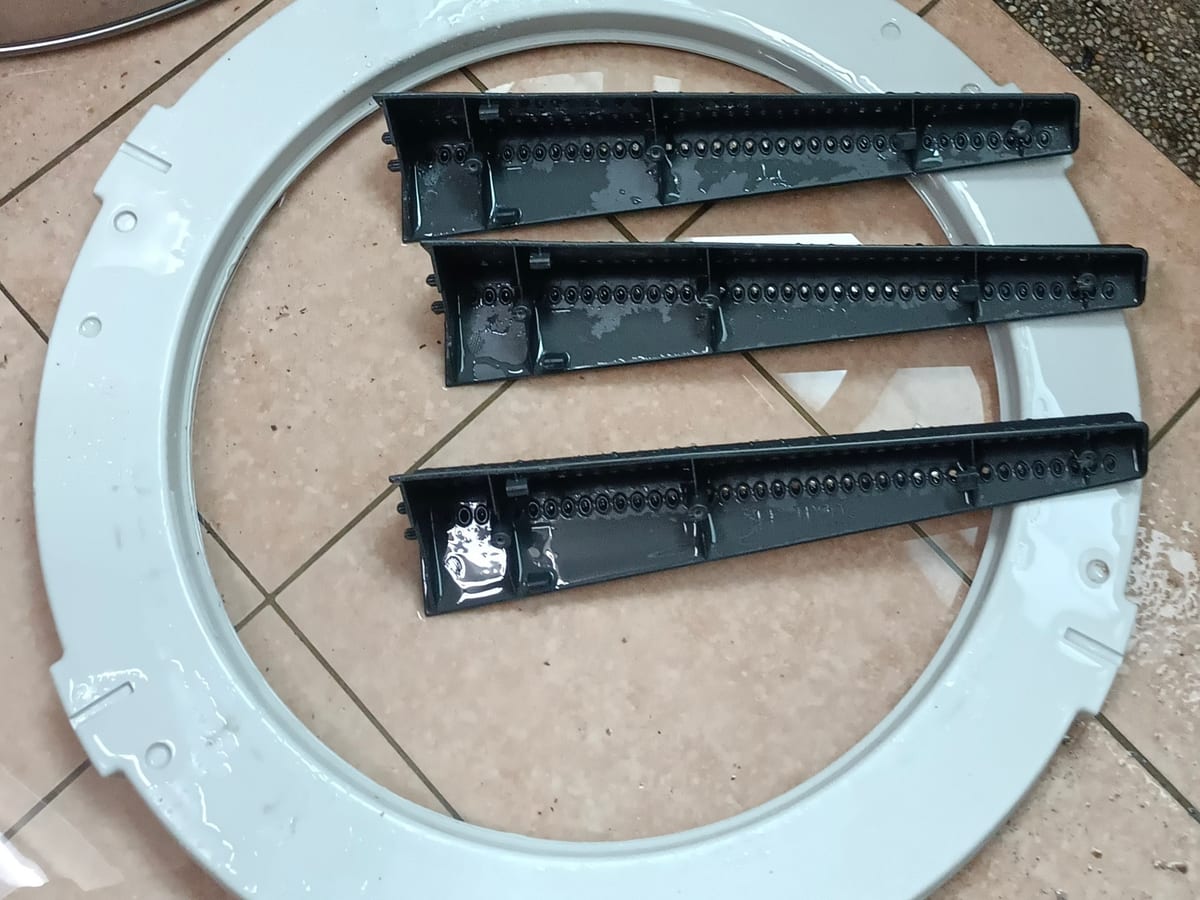 滾筒洗衣機配件清洗後